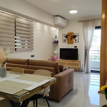 Thea Boutique Residence, Luxury Living * コス・タウン