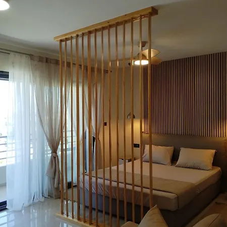 Апартаменти Thea Boutique Residence, Luxury Living *